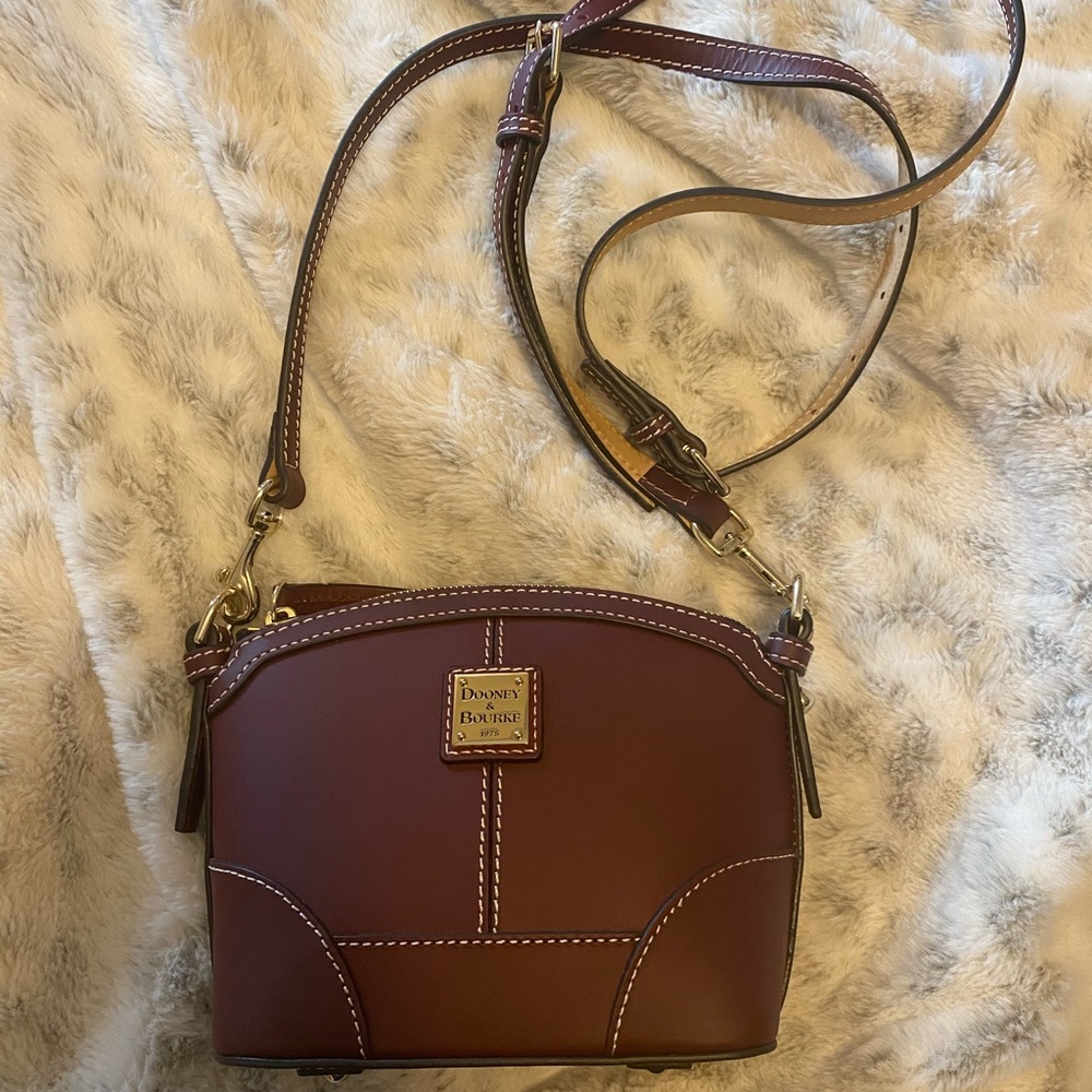 NWOT Dooney & Bourke Bordeaux Crossbody Bag